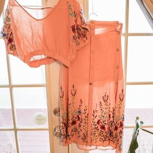 - Free People Sunny Stroll set - embroidered